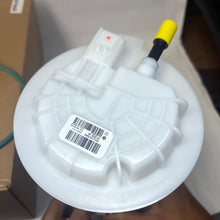 Cargar imagen en el visor de la galería, Bomba gasolina WK XK 16 bujias #579ag