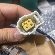 Cargar imagen en el visor de la galería, Sensor oxigeno WJ WK 8 bujias G4 #180aa