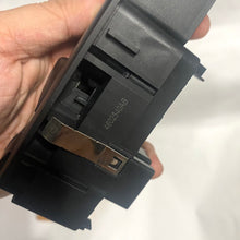 Cargar imagen en el visor de la galería, Mando elevavidrios copiloto 8 pines 0 auto KK G4 #540ab