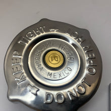 Cargar imagen en el visor de la galería, Tapa radiador 16 lbs #880aa