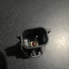 Cargar imagen en el visor de la galería, Valvula presion aceite KJ KK WK XK 1 pin #097aa