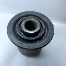 Cargar imagen en el visor de la galería, Buje meseta inf WK XK (amortiguador) #632ac