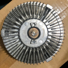 Cargar imagen en el visor de la galería, Fan clutch 4.7 WK XK #882aa