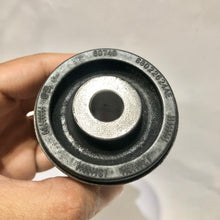 Cargar imagen en el visor de la galería, Buje meseta sup G4 #624AE
