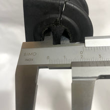 Cargar imagen en el visor de la galería, Goma barra estabilizadora KJ KK tra #391ac
