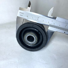 Cargar imagen en el visor de la galería, Buje meseta sup G4 #624AE
