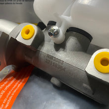 Cargar imagen en el visor de la galería, Bomba freno KJ 02-05 #generico
