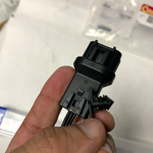 Cargar imagen en el visor de la galería, Sensor posicion cigueñal 4.0 XJ #866ab
