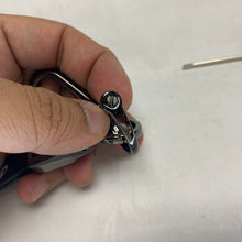 Cargar imagen en el visor de la galería, Llavero jeep semicuero gancho y estribo #generico
