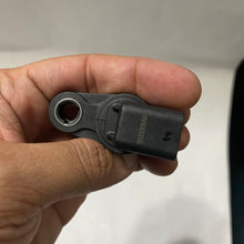 Cargar imagen en el visor de la galería, Sensor posicion arbol leva PM MK #308ab
