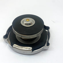 Cargar imagen en el visor de la galería, Tapa radiador 16 lbs #880aa
