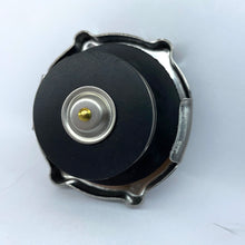 Cargar imagen en el visor de la galería, Tapa radiador 18 lbs #974aa
