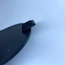 Cargar imagen en el visor de la galería, Tapa asiento cinturon KK negro der #xdvab
