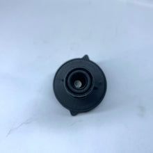 Cargar imagen en el visor de la galería, Valvula pcv motor 5.7 hemi #940ab
