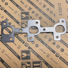 Cargar imagen en el visor de la galería, Empacadura multiple escape 3.7 KJ KK izq y der #090 #091
