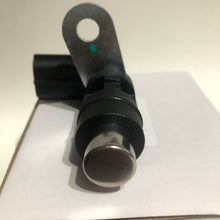 Cargar imagen en el visor de la galería, Sensor posicion cigueñal 3.7 4.7 KJ KK WK XK ele #479ad
