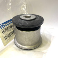 Cargar imagen en el visor de la galería, Buje meseta inf G4 (delantero) #614AA
