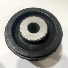 Cargar imagen en el visor de la galería, Buje meseta inf G4 (delantero) #614AA

